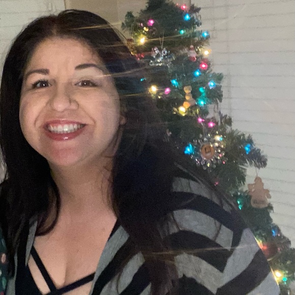 Meet your Posher, Angela - Picture 1 of 1